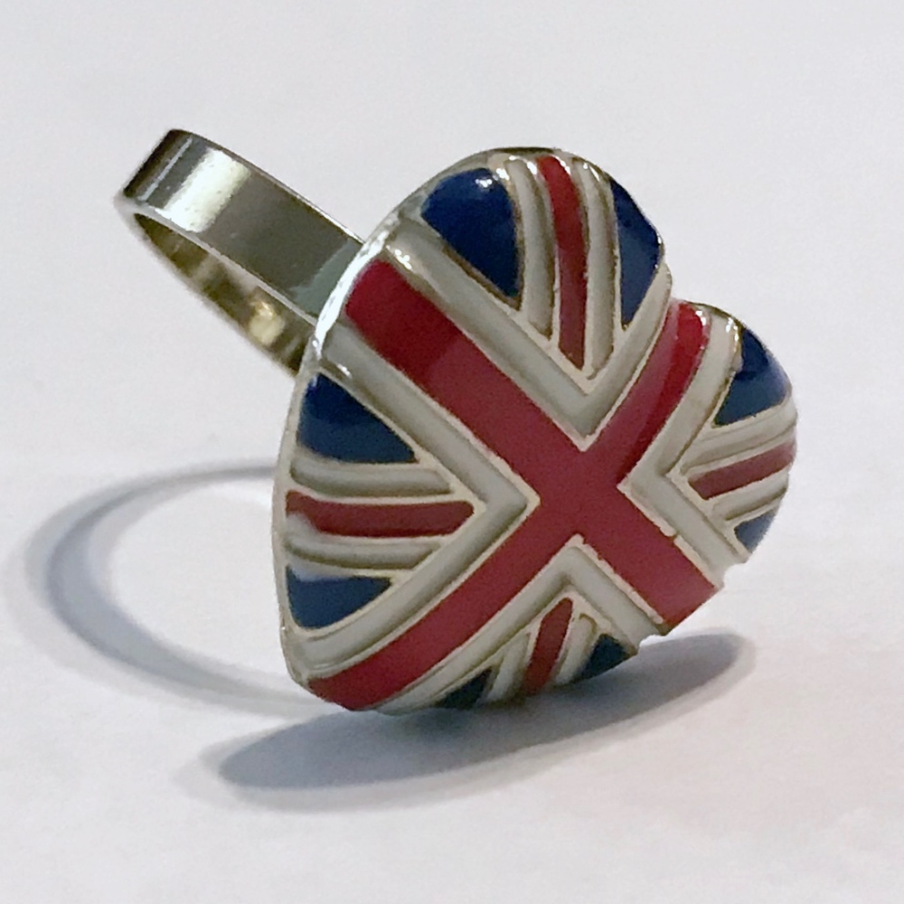 FWB 💝 Forever 21 Union Jack Heart Ring